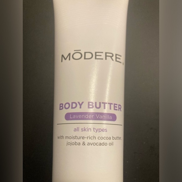 Mōdere body butter In lavender vanilla. Made for all skin types. 4.25 fl oz size - Picture 3 of 5